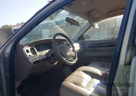 2004 Mercury Grand Marquis Gs z USA, uszkodzony, nr VIN 2MEFM74WX4X691016